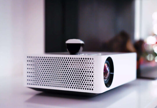 What to Look for When Buying a Projector 13